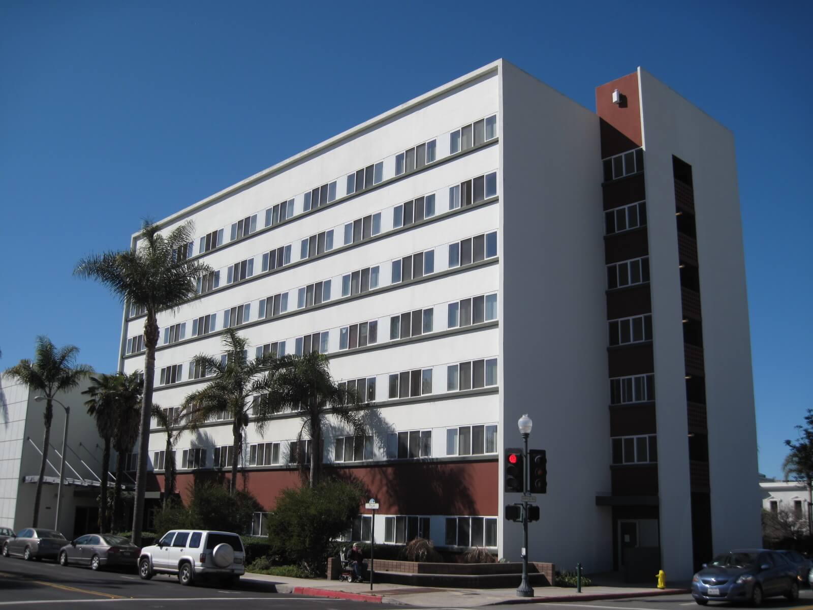 outside Vista Del Mar Palms building